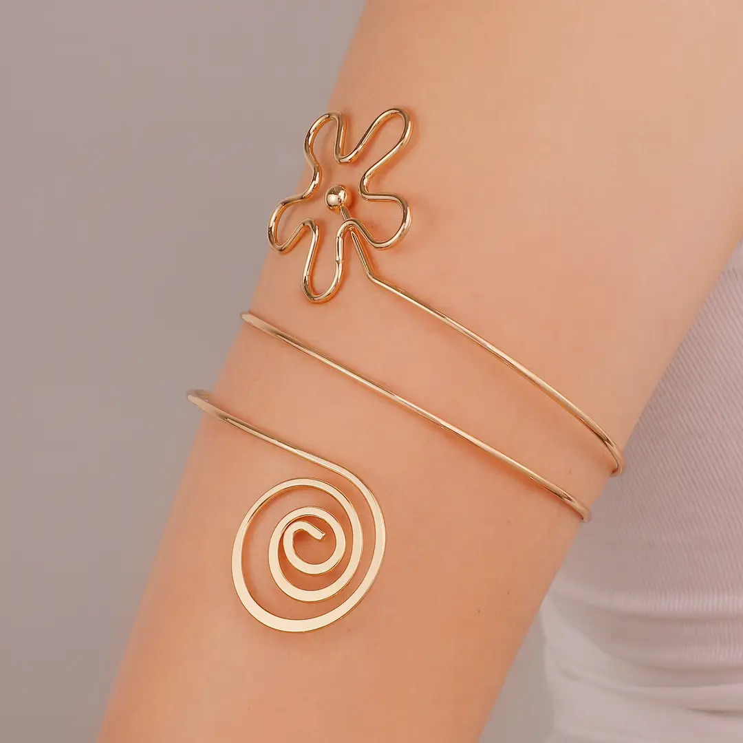 Cross-Border Hot-Selling Floral Open Arm Bracelet, Geometric Light Luxury Niche High-End Bracelet, Fashionable Arm Ring, Non-Fading Bracelet