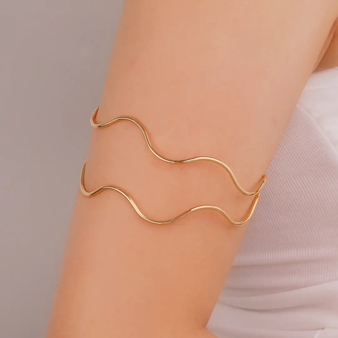 Cross-Border Hot-Selling Floral Open Arm Bracelet, Geometric Light Luxury Niche High-End Bracelet, Fashionable Arm Ring, Non-Fading Bracelet