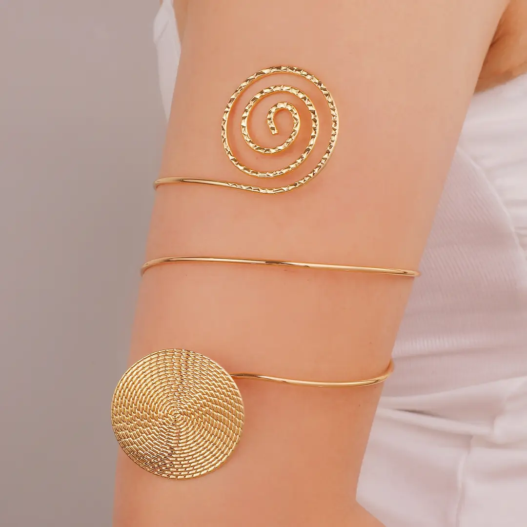 Cross-Border Hot-Selling Floral Open Arm Bracelet, Geometric Light Luxury Niche High-End Bracelet, Fashionable Arm Ring, Non-Fading Bracelet