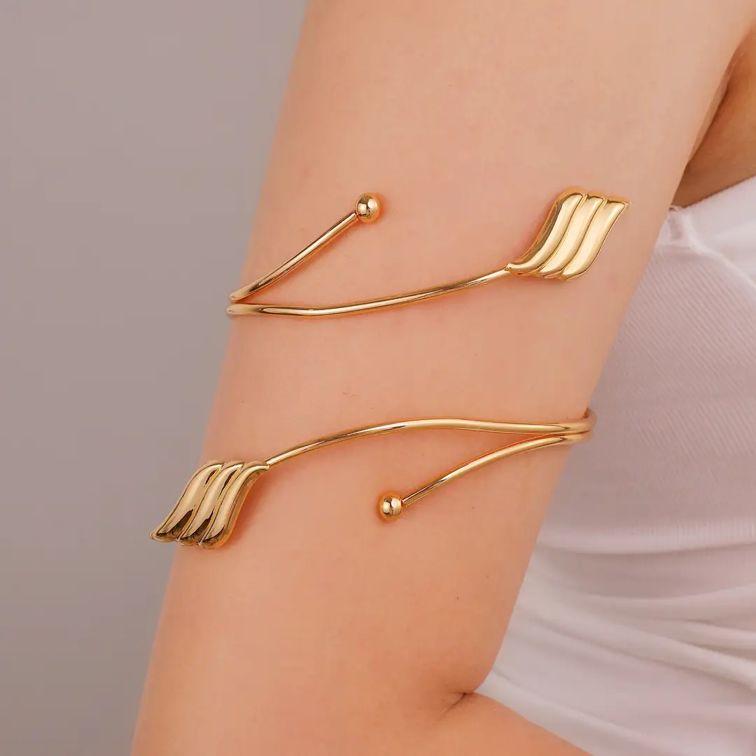 Cross-Border Hot-Selling Floral Open Arm Bracelet, Geometric Light Luxury Niche High-End Bracelet, Fashionable Arm Ring, Non-Fading Bracelet