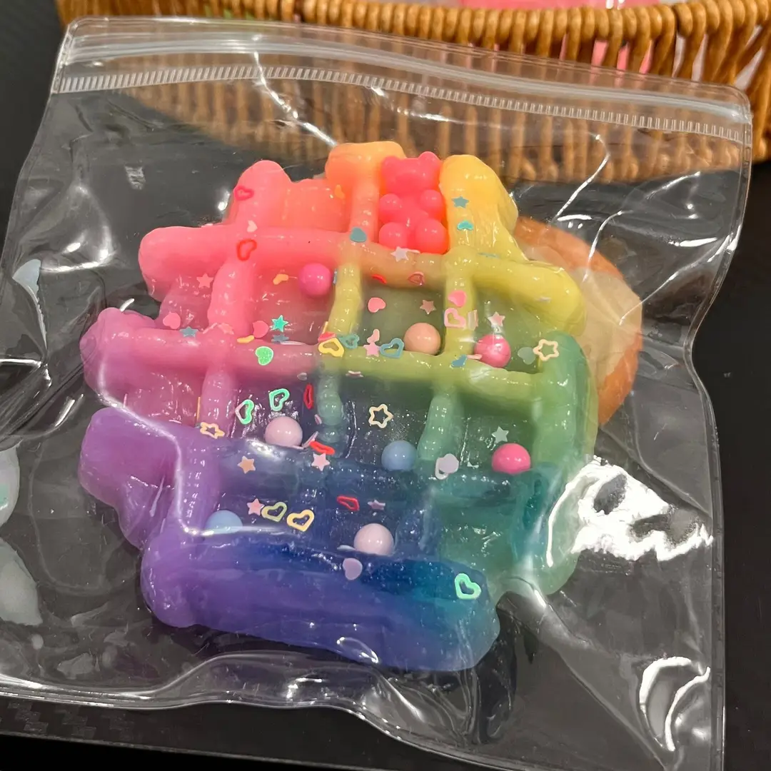 Transparent Crystal Bun Squishy Toy, Stress-Relief Gadget, Prank Toy, Popular at School Gates and Small Shops