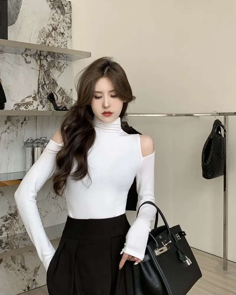 Unique Off-Shoulder Half-Turtleneck Base Shirt T-Shirt for Women, New Autumn and Winter Design, Slim-Fit Long-Sleeve Top for Spring — feature 12