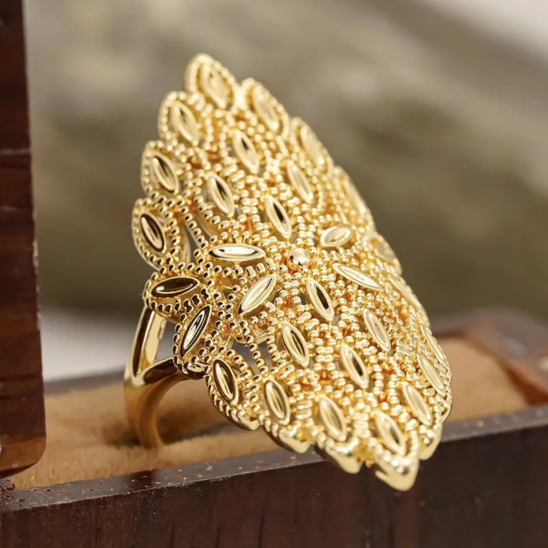 Huitan Cross-Border New Palace-Style Hollow-Out Women's Ring, Fashionable Marquise Ring for Women, Cross-Border Temu Hot-Selling Copper Ring — feature 7