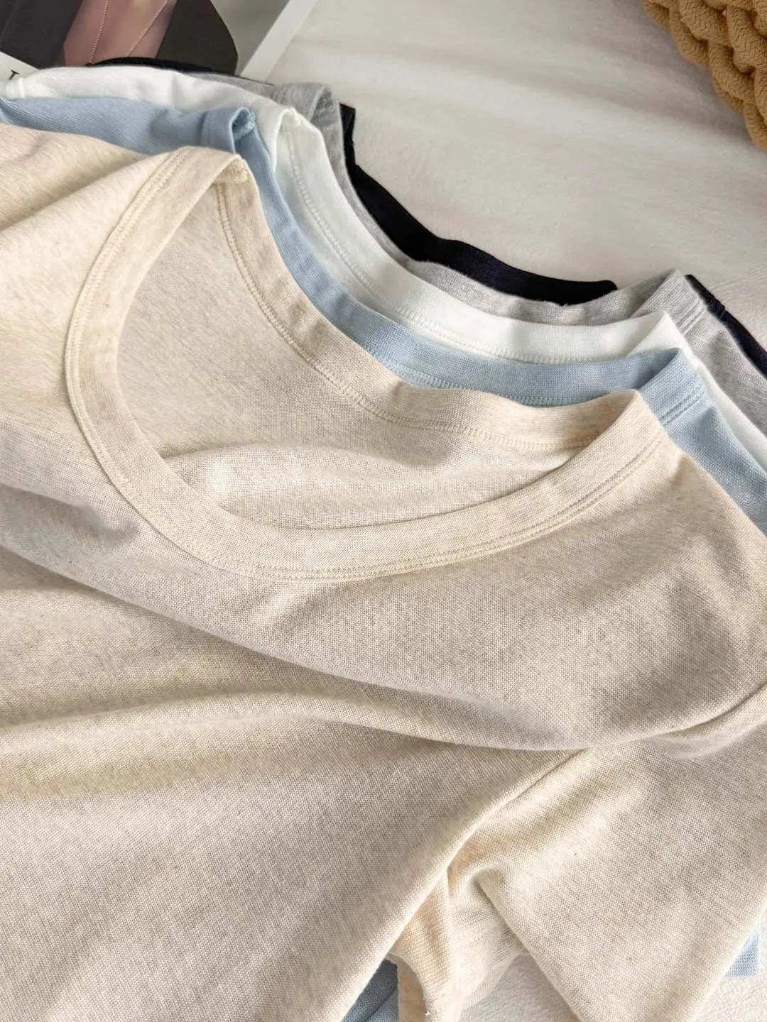 U-Neck Lyocell Linen T-Shirt for Women, Regular Shoulder Short-Sleeve Loose Thin Top, 2026 Summer New Style, Base Layer