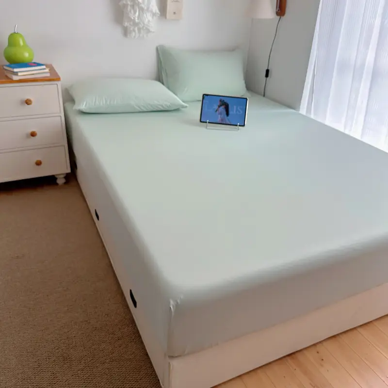 Class a Summer Cooling Ice Silk Bed Sheet Three-Piece Set, Ice Silk Bed Cover, Simmons Mattress Protector, Dustproof Bed Cover