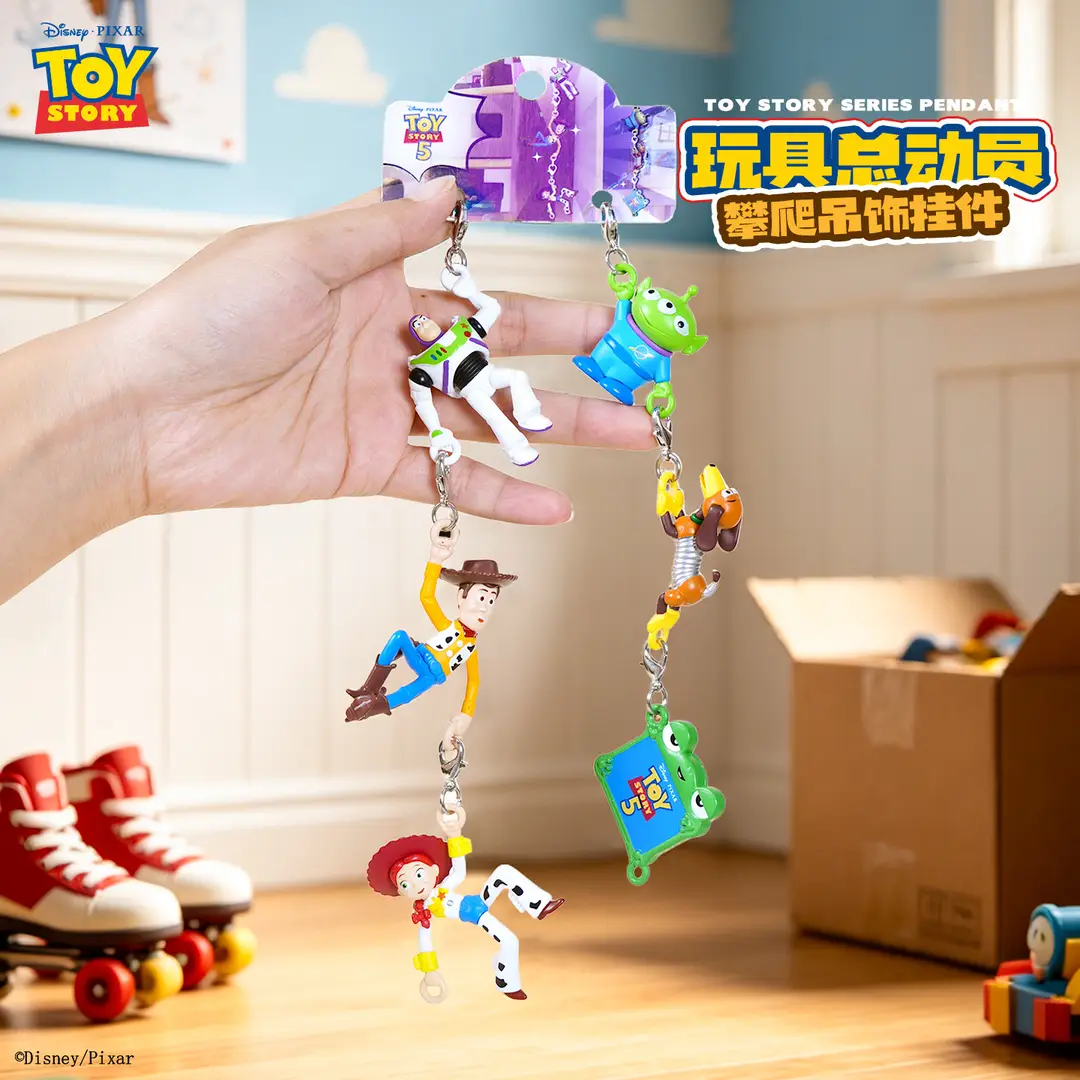Authentic Toy Story Buzz Lightyear Climbing Clasp Keychain Cartoon Cute Woody Doll Backpack Pendant