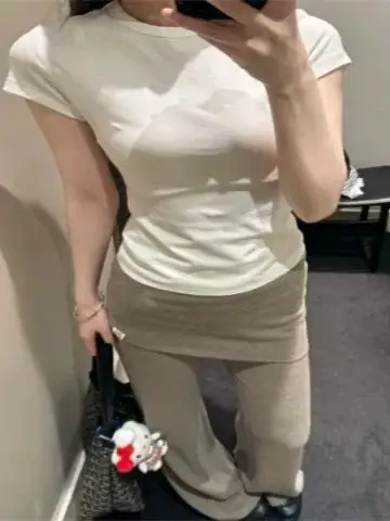 Korean-Style Raspberry Pink U-Neck Mid-Sleeve T-Shirt for Women, Summer 2026 New Design, Niche Slim-Fit Short Top - Image 5