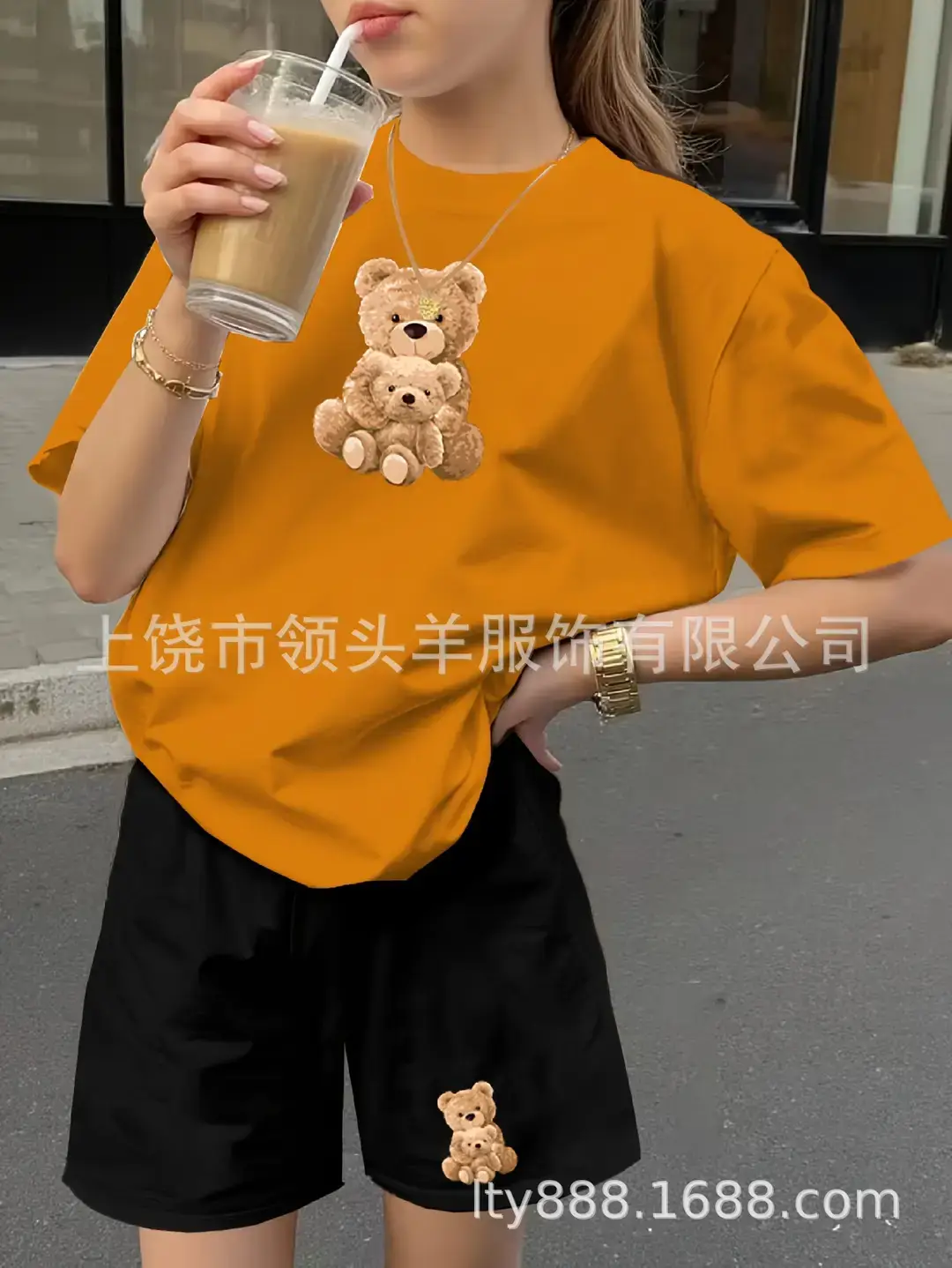 European and American Western Style Sketch Print Short-Sleeved T-Shirt for Women, Caramel Color, Round Neck, Loose Retro Casual Top — feature 7