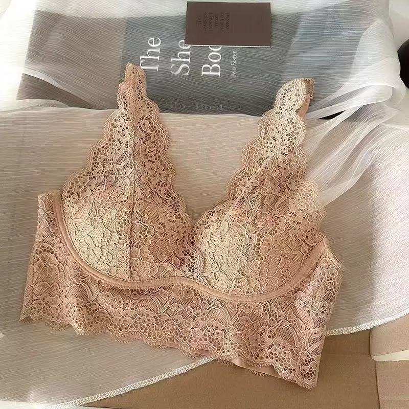 French-Style Pure Desire Lace Wireless Bra for Women with Small Busts, Thin and Breathable Vest-Style Beauty Back Lingerie