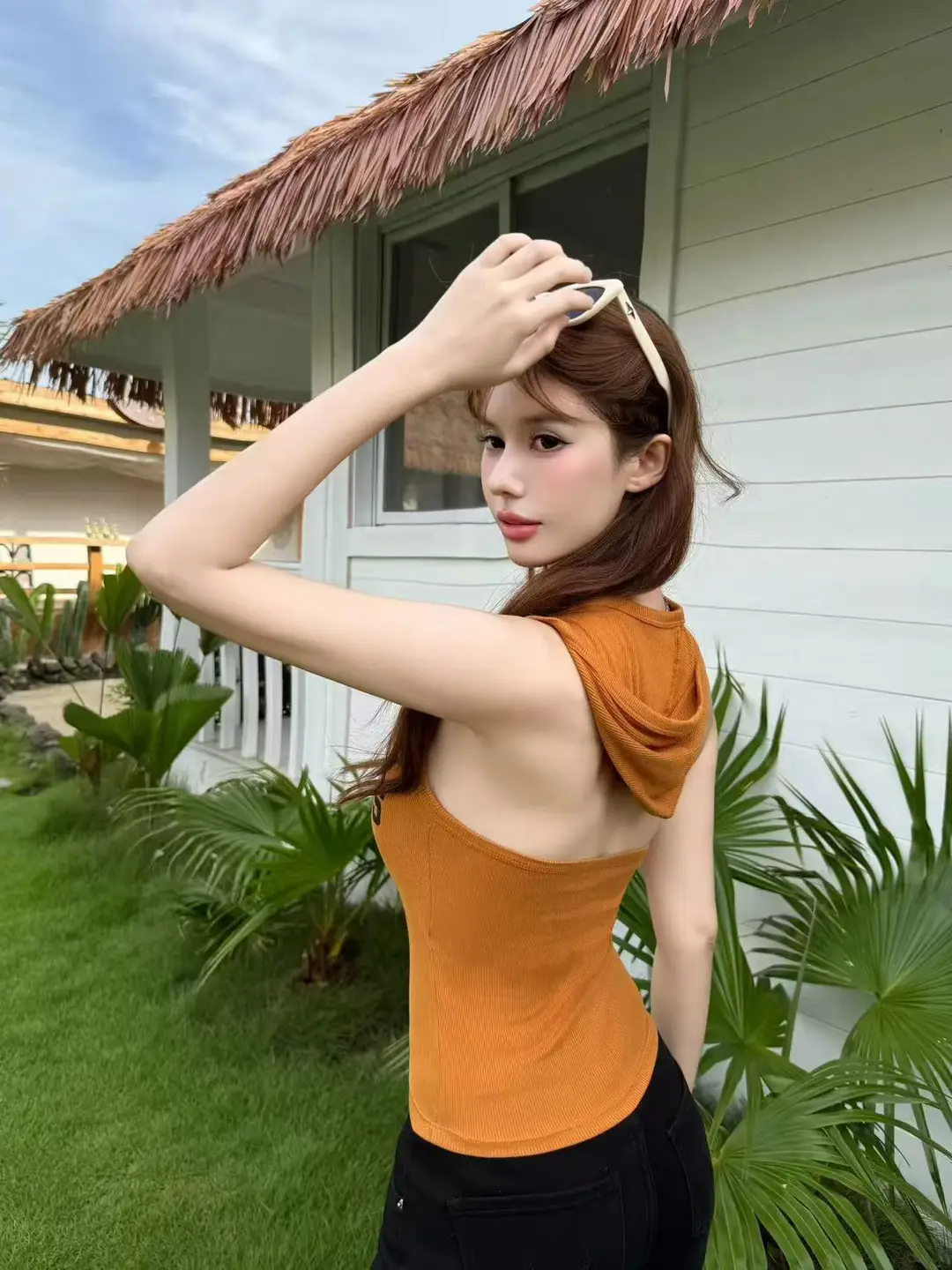 Summer New Style Hot Girl Style Letter-Printed Camisole for Women, Slim Fit, Backless, Hooded Design Top — feature 17