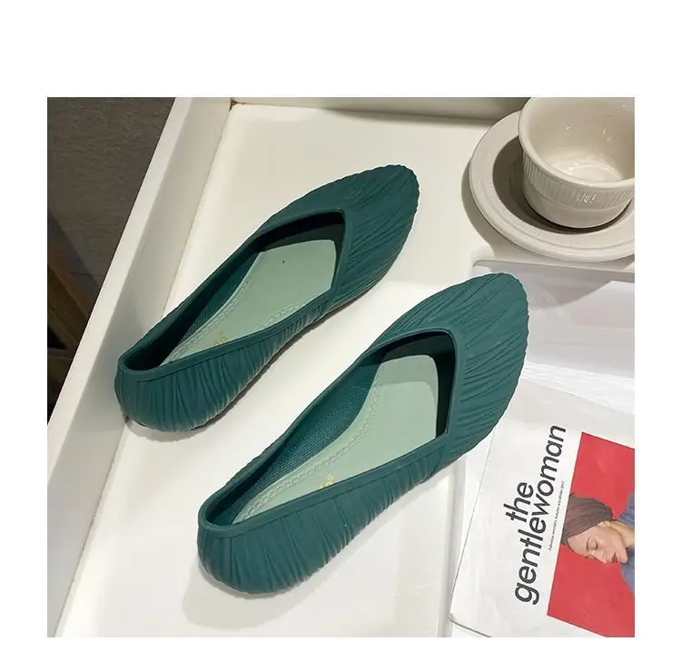 New Low-Cut Waterproof Shoes, Rain Boots for Women, Summer Adult Work Rubber Shoes, Fashionable Jelly Shoes, Non-Slip Shallow Toe-Cap Sandals — feature 25
