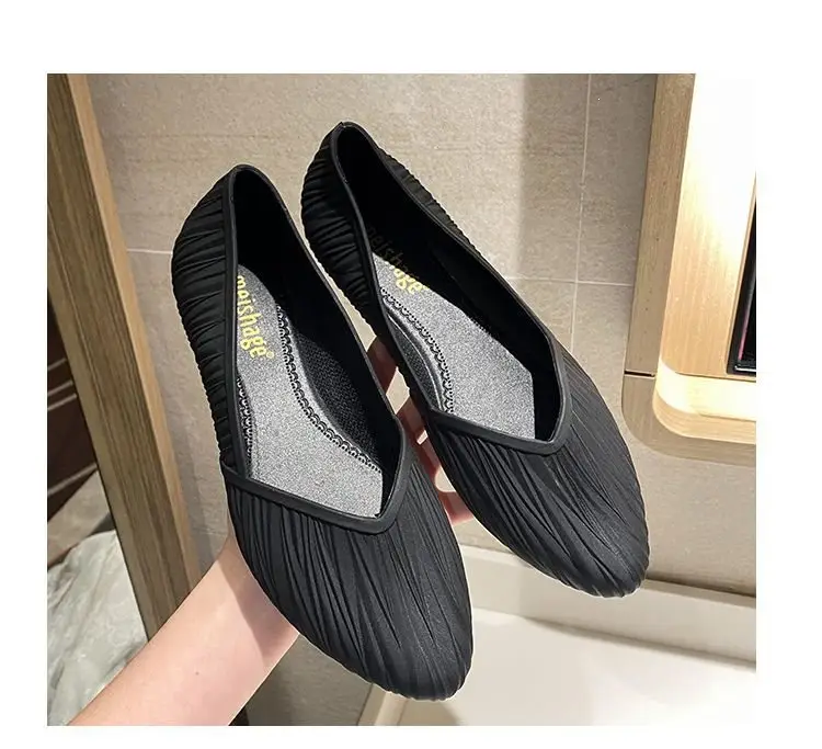 New Low-Cut Waterproof Shoes, Rain Boots for Women, Summer Adult Work Rubber Shoes, Fashionable Jelly Shoes, Non-Slip Shallow Toe-Cap Sandals — feature 27