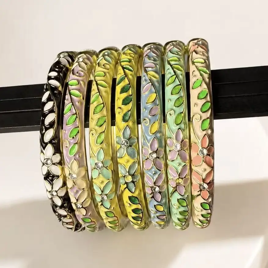 New Style Chinese-Style Cloisonné Enamel Bracelet with Floral Design, Featuring Large Rhinestones, Suitable for Hanfu and New Chinese-Style Outfits, Open-Ended Bracelet with Floral and Leaf Motifs