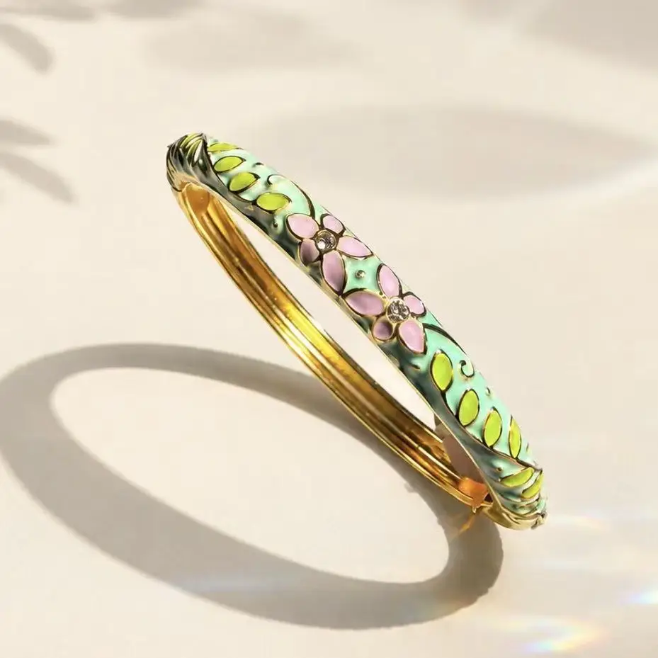 New Style Chinese-Style Cloisonné Enamel Bracelet with Floral Design, Featuring Large Rhinestones, Suitable for Hanfu and New Chinese-Style Outfits, Open-Ended Bracelet with Floral and Leaf Motifs