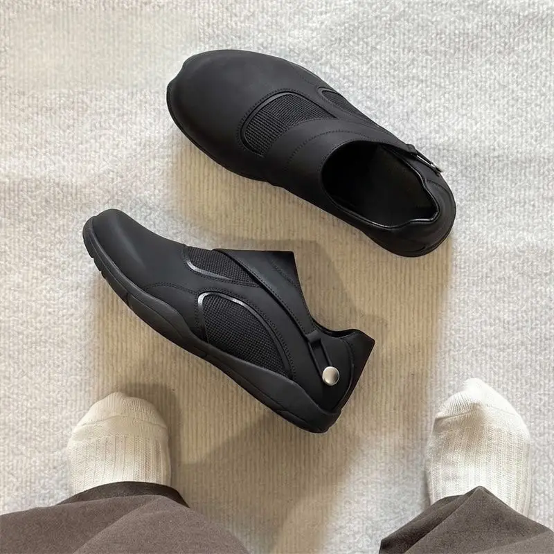 Trendy Slip-On British-Style Racing Shoes, Lazy German Training Shoes for Men, Urban Outdoor Commuting Casual Barefoot Shoes with Thin Soles — feature 2
