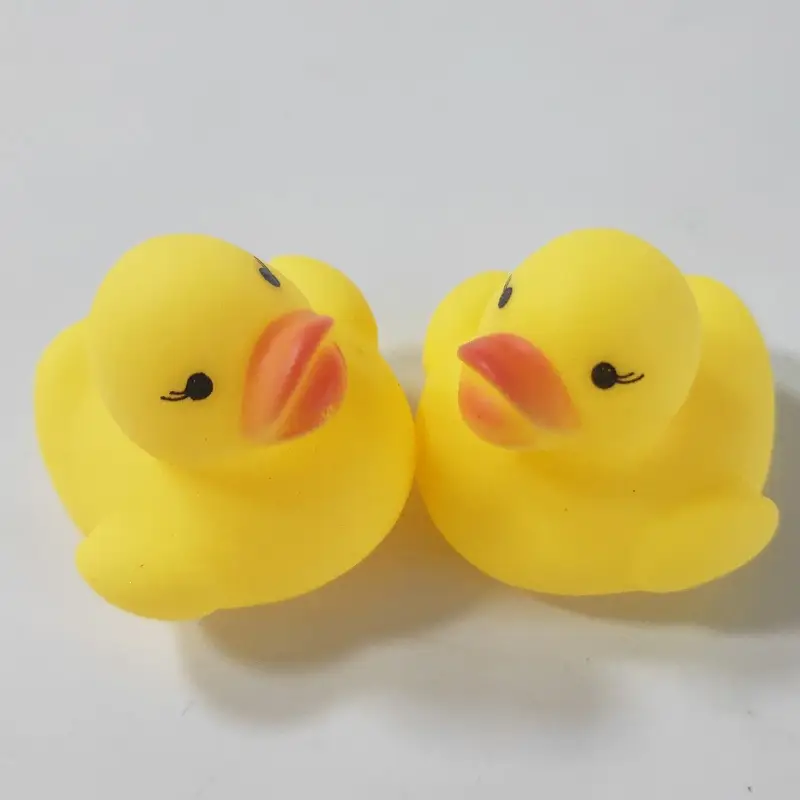 Bath and Water Play Little Yellow Duck Toy That Makes Noise, Duck Toy for Swimming Pool, Bathroom, Duck Toy for Milk Tea Shop, Small Gift — feature 15