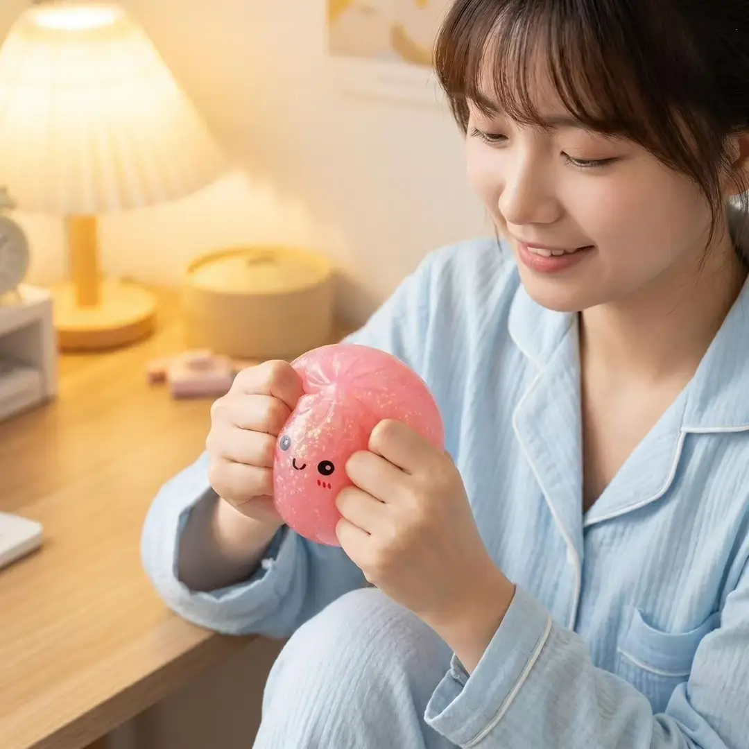 Cross-Border Stress-Relief Toy: Golden Powder Smiley Face Bun, Squishy Slow-Rebound Stress-Relief Toy, Amazon Export Hot-Selling Xiaolongbao — feature 8