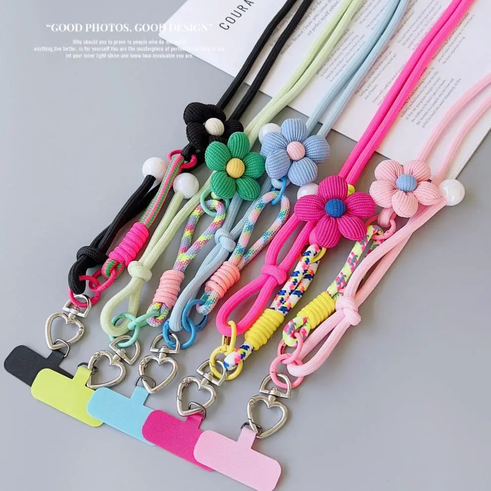 Popular cross-border foreign trade product, customizable mobile phone lanyard, floral long strap, pearl crossbody, suitable for both men and women, for outdoor hiking — feature 9
