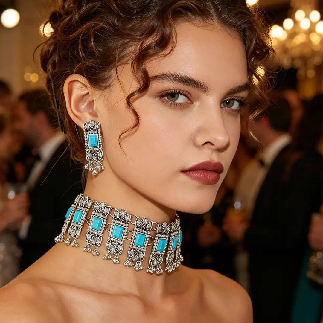 Cross-border bestseller: Exaggerated square diamond earrings and necklace set, vintage ethnic style, luxurious earrings, simple choker accessory