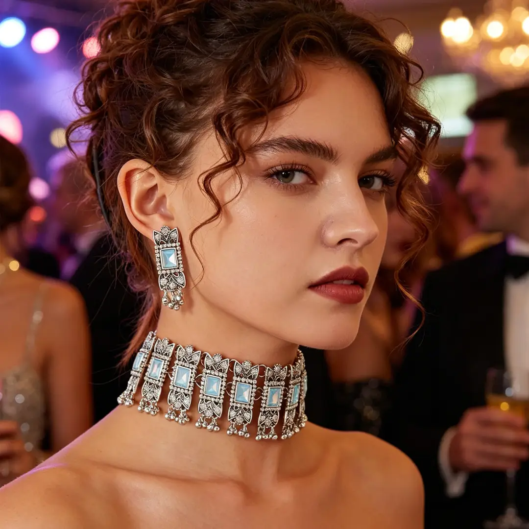 Cross-border bestseller: Exaggerated square diamond earrings and necklace set, vintage ethnic style, luxurious earrings, simple choker accessory — feature 12