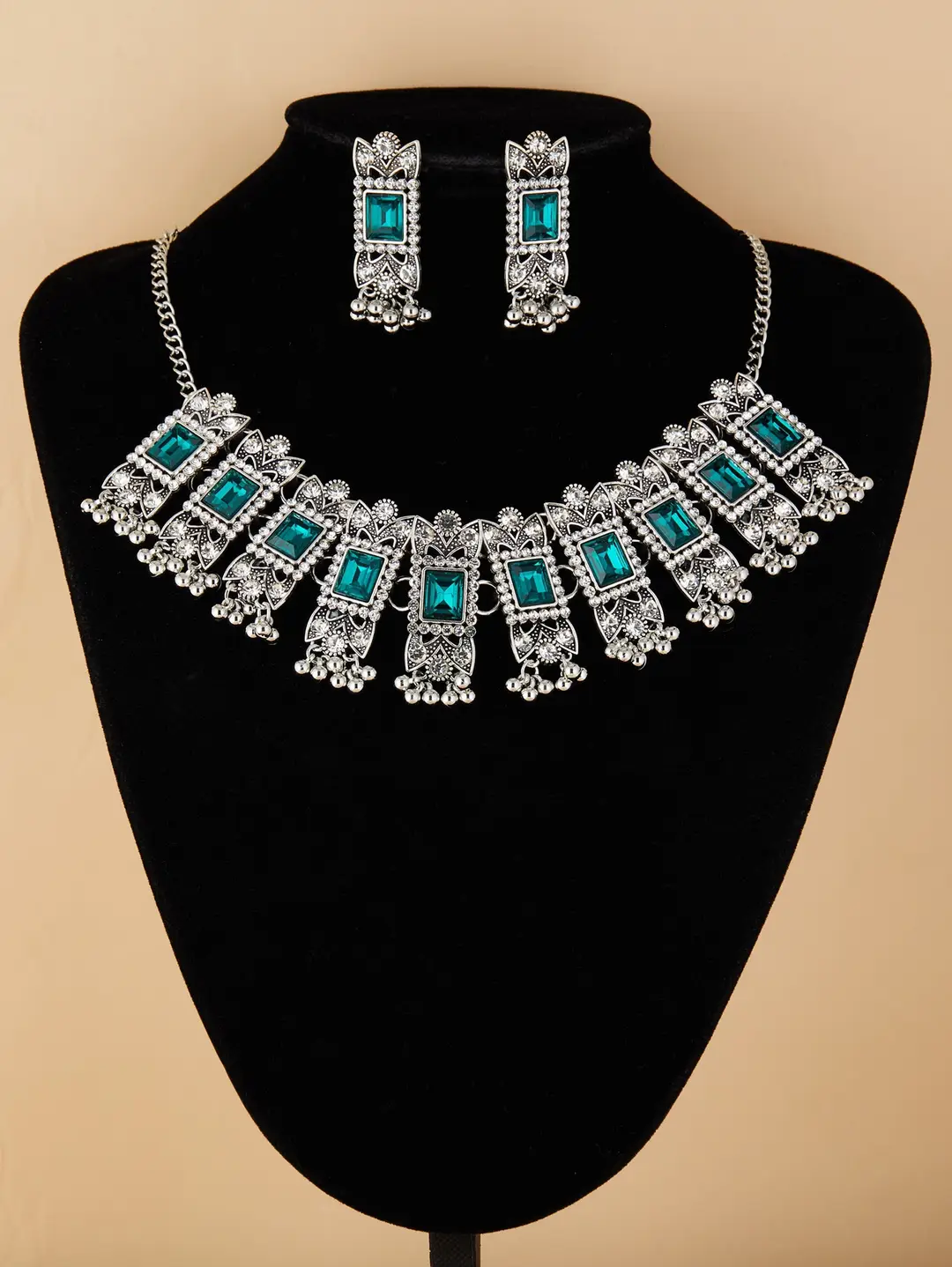 Cross-border bestseller: Exaggerated square diamond earrings and necklace set, vintage ethnic style, luxurious earrings, simple choker accessory — feature 17