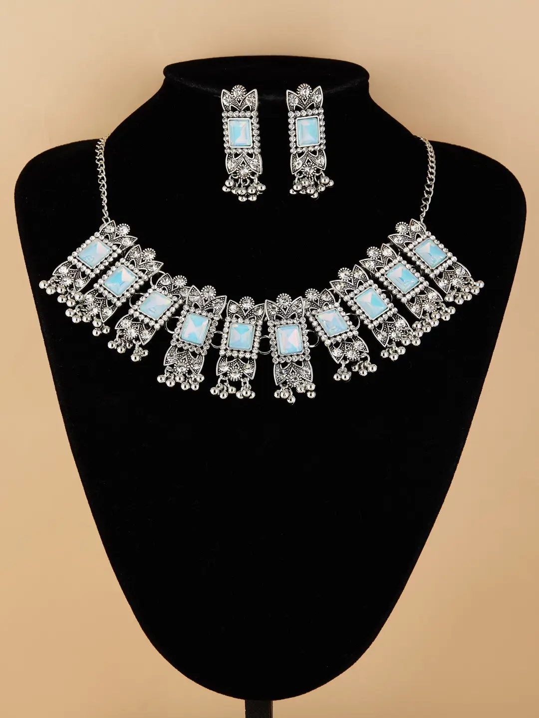 Cross-border bestseller: Exaggerated square diamond earrings and necklace set, vintage ethnic style, luxurious earrings, simple choker accessory — feature 22