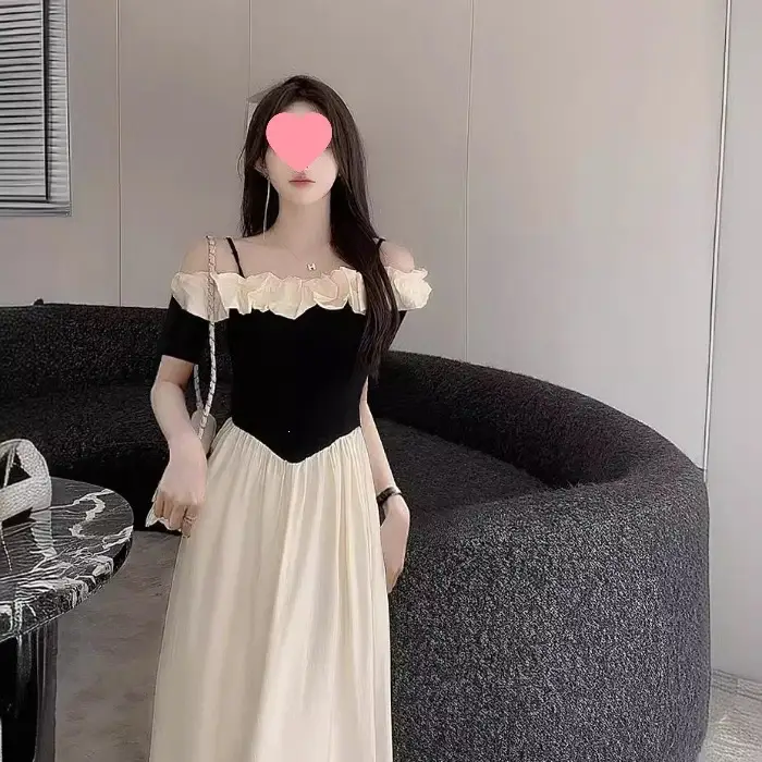2026 One-shoulder color-blocked strap dress for women, new autumn French-style slim-fit waist-cinching elegant long dress