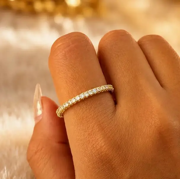 2mm single row diamond ring, copper inlaid with diamonds, full circle ring set with four-prong zircon, Korean style, elegant and simple silver ring — feature 4