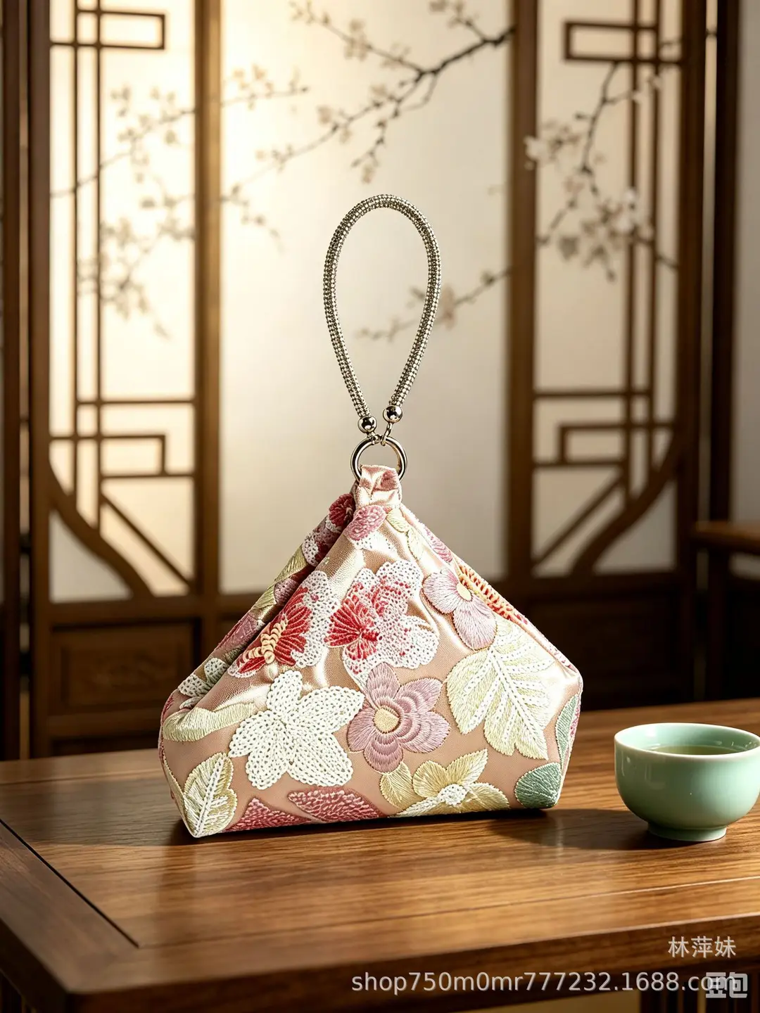 New Chinese-style embroidered bridesmaid bag, evening bag, chain handbag — feature 16