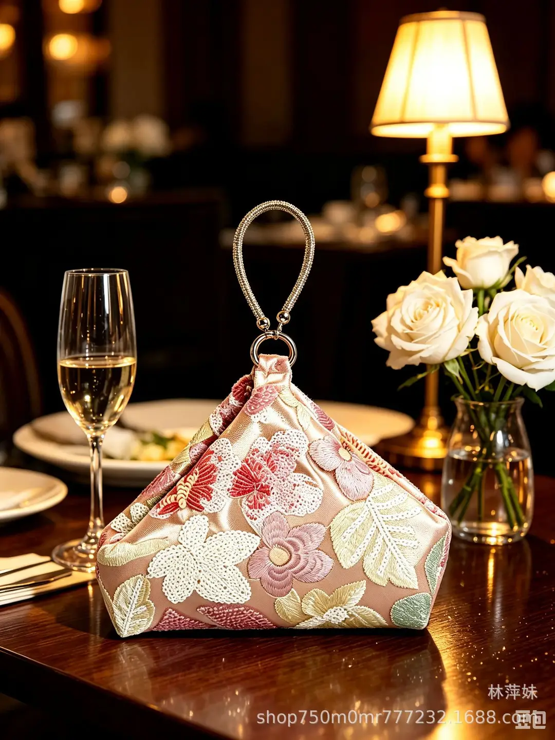 New Chinese-style embroidered bridesmaid bag, evening bag, chain handbag — feature 19