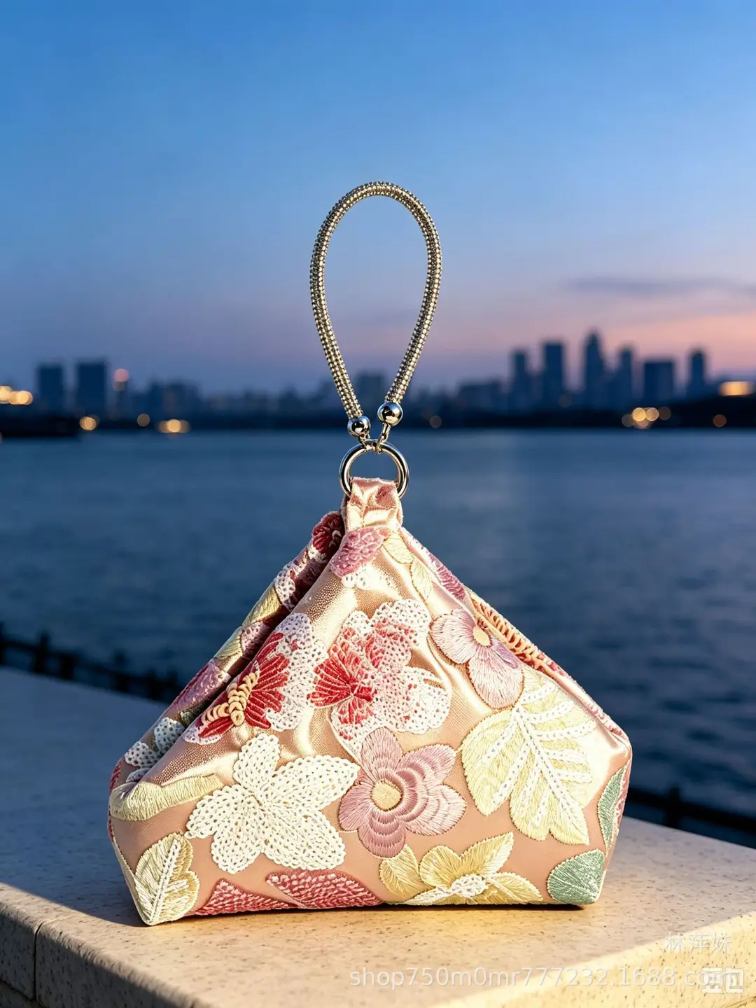 New Chinese-style embroidered bridesmaid bag, evening bag, chain handbag — feature 23