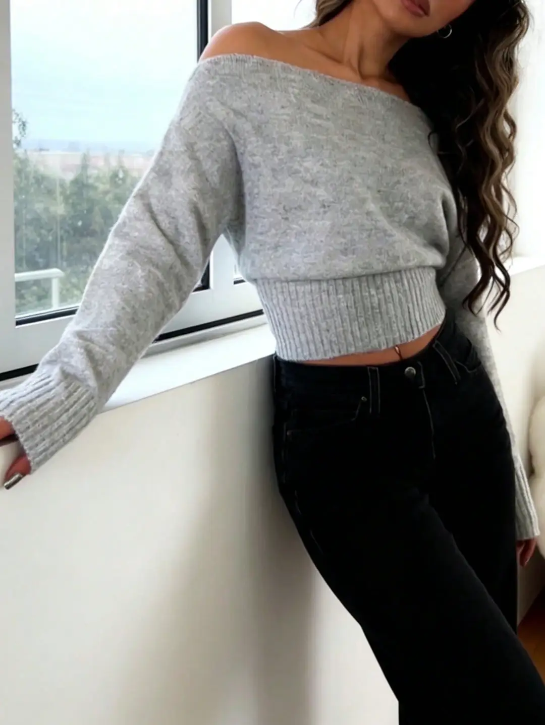Cross-border women's fashion European and American pullover sweater for women, autumn and winter loose fit, off-shoulder, short, waist-exposed, sexy knit top — feature 9