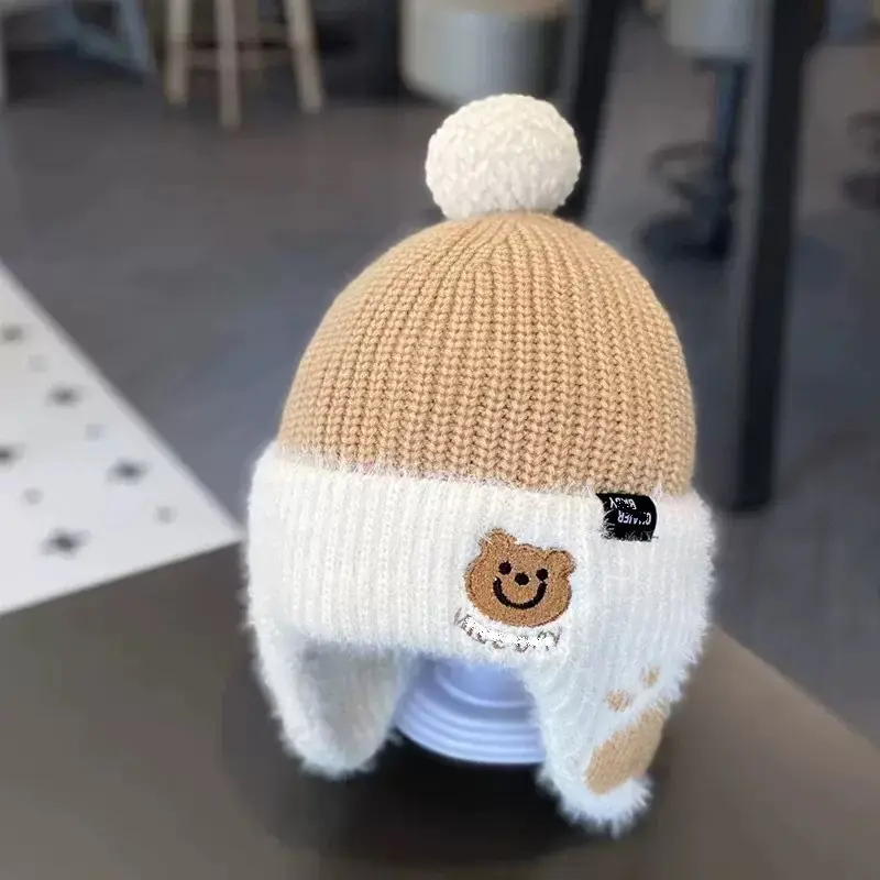 Winter children's warm hat, autumn and winter large brim girls' diamond-shaped windproof ear-protecting baby knitted wool hat