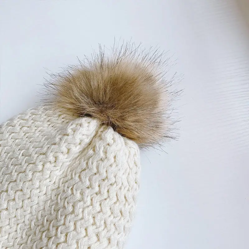 Children's hat, scarf, and gloves three-piece set, warm and fleece-lined, for boys and girls, bear woolen hat, thin autumn style — feature 12