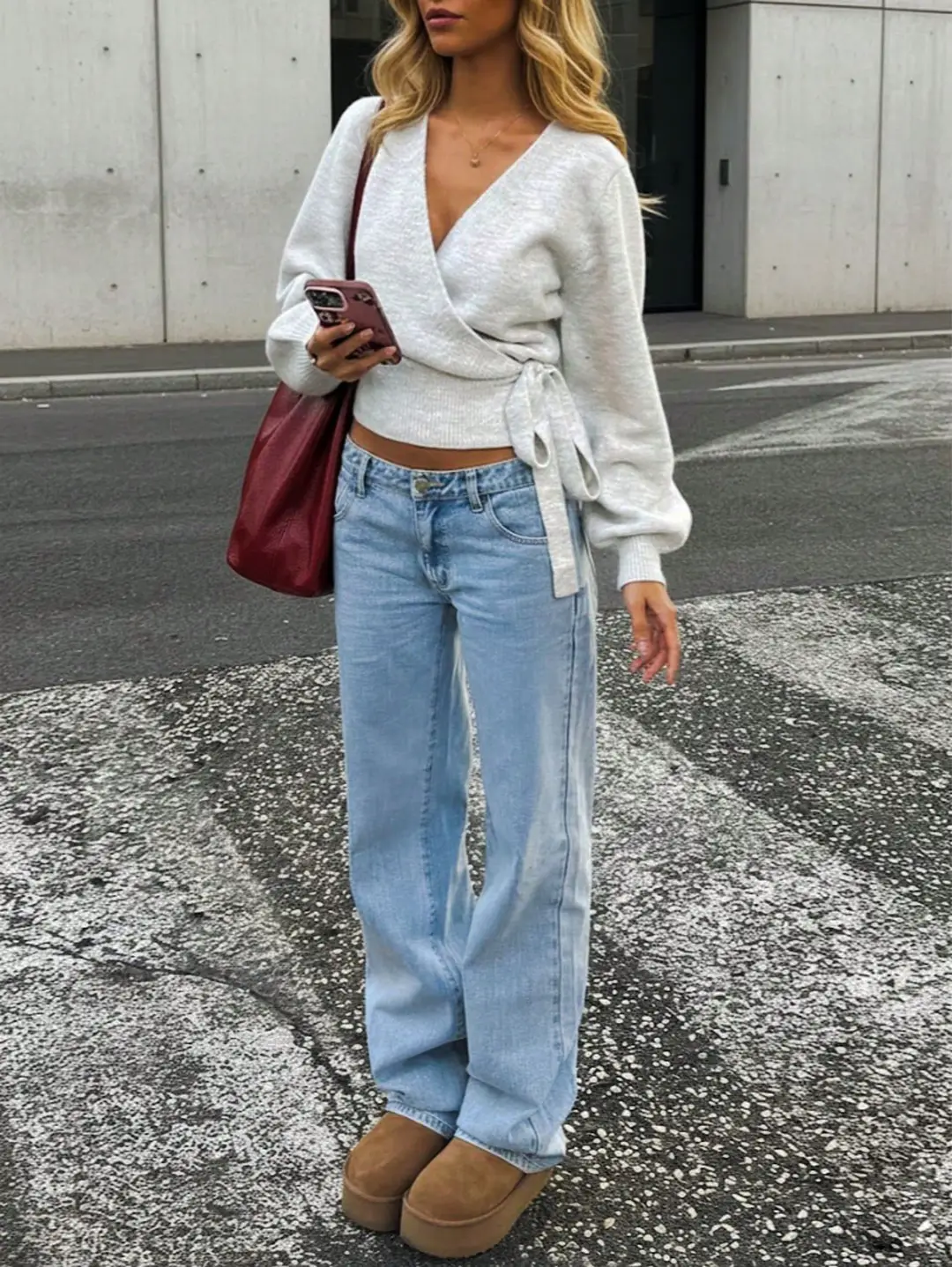 Cross-border women's European and American style cross V-neck slim-fit base knit top, autumn and winter tie-waist short slimming top — feature 11