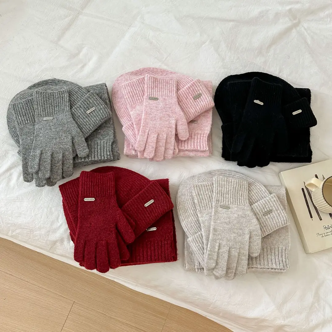 2026 New Wool Blend Knitted Hat, Scarf, and Gloves Three-Piece Set for Men and Women, Winter Warmth and Cold Protection, Touchscreen Compatible