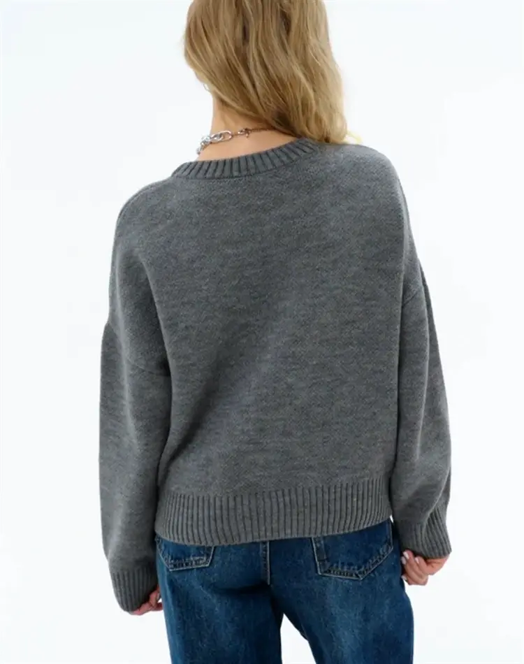 Cross-border European and American loose-fitting round-neck knitted sweater for women — feature 12