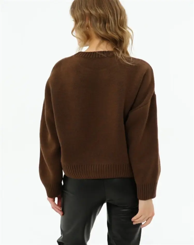 Cross-border European and American loose-fitting round-neck knitted sweater for women — feature 16