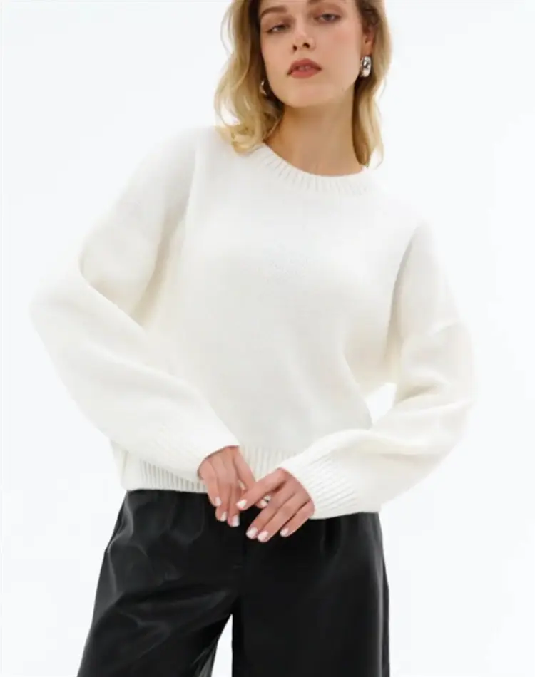 Cross-border European and American loose-fitting round-neck knitted sweater for women — feature 4