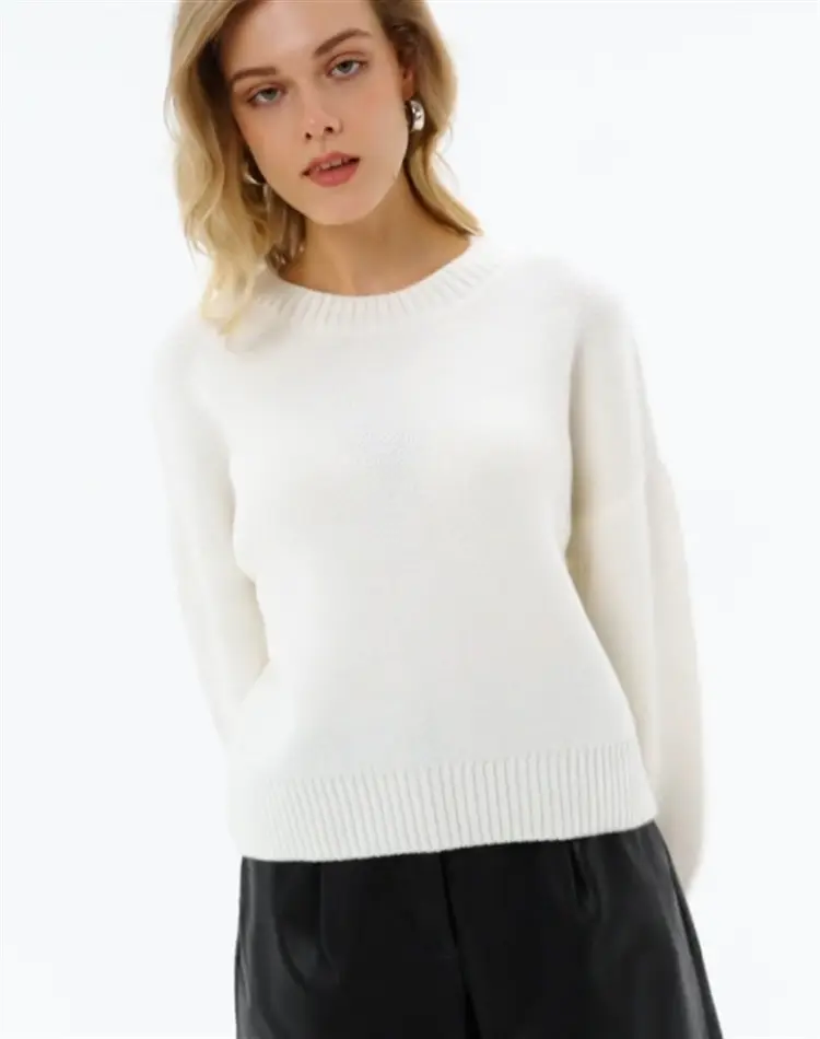 Cross-border European and American loose-fitting round-neck knitted sweater for women — feature 6