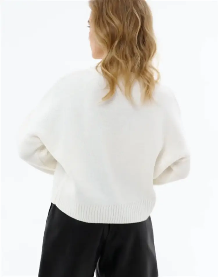 Cross-border European and American loose-fitting round-neck knitted sweater for women — feature 8