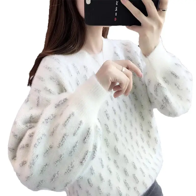 Autumn and winter plus-size chenille sweater, loose-fitting top, casual style, fashionable, thickened, slimming base shirt for women - Image 8
