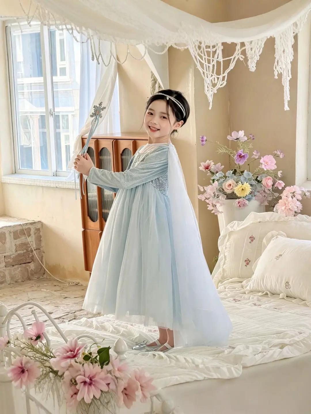 26 Autumn New Elsa Princess Dress for Girls, Mesh Dress with Shawl, Stylish Frozen-themed Birthday Gown