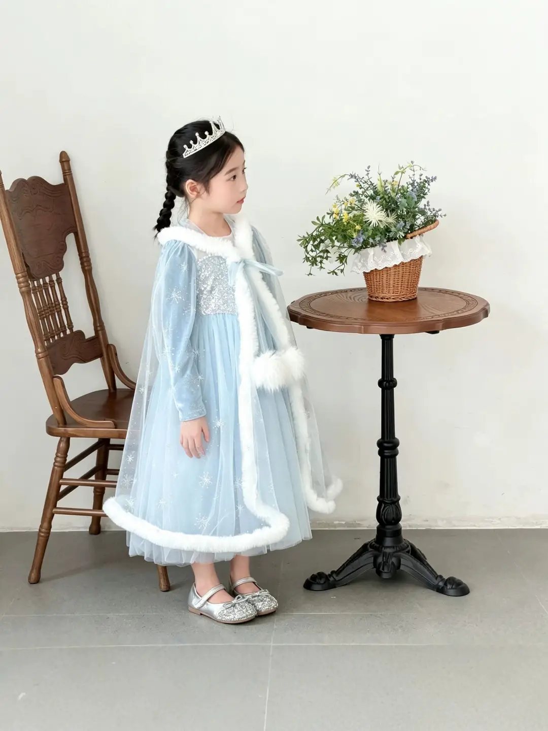 26 Autumn New Elsa Princess Dress for Girls, Mesh Dress with Shawl, Stylish Frozen-themed Birthday Gown