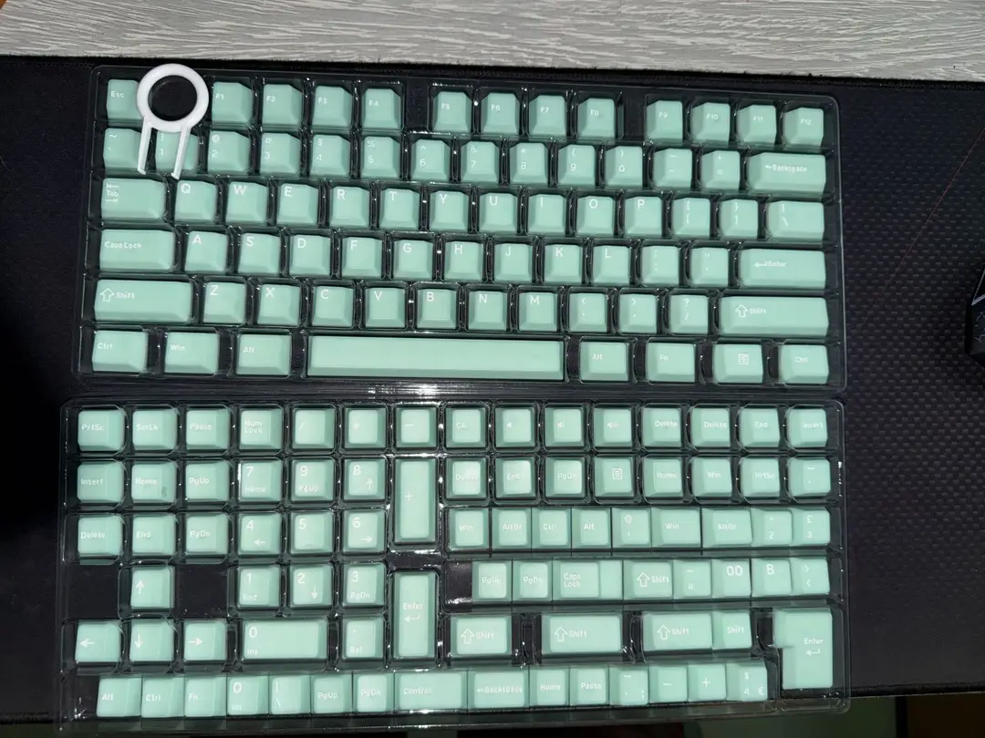 White Marble Semi-Transparent Mechanical Keyboard Keycaps, Pbt Material, Original Height, Direct from the Manufacturer, in Stock for Immediate Shipment