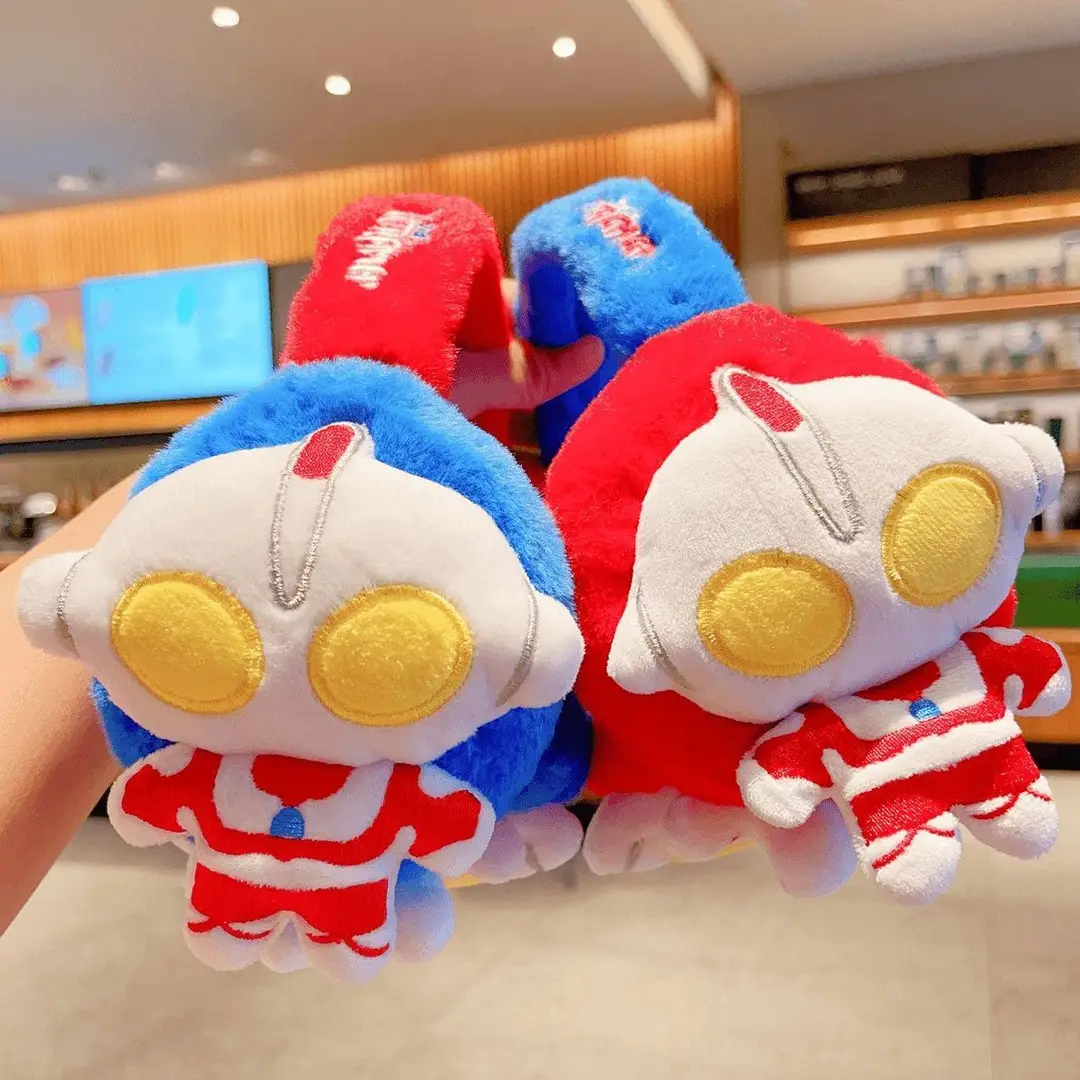 Baby earmuffs, children's ear protectors, suitable for elementary school students, warm and windproof for autumn and winter, cute cartoon design, Ultraman earmuffs