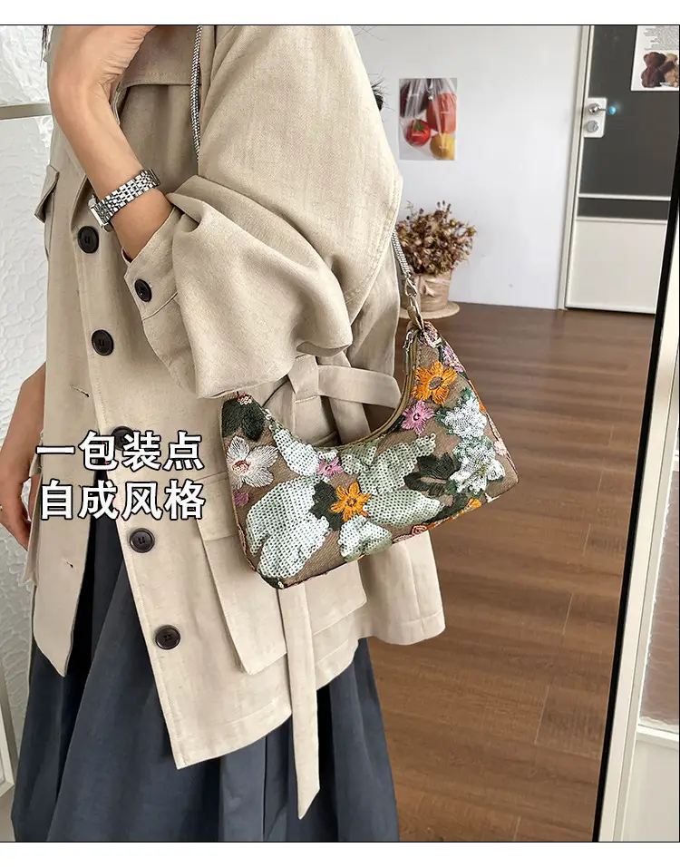 New Chinese-style embroidered versatile handbag 2026 new model niche lightweight embroidered bag sequin bag single shoulder underarm bag — feature 11