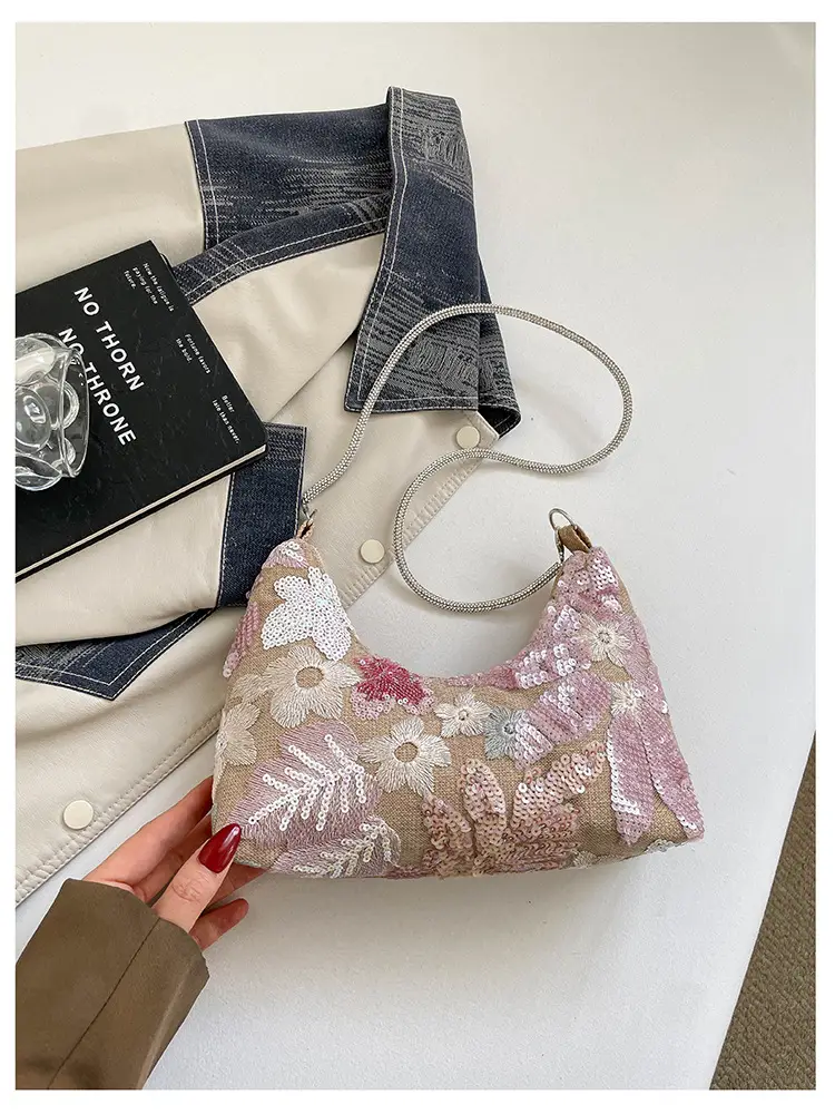 New Chinese-style embroidered versatile handbag 2026 new model niche lightweight embroidered bag sequin bag single shoulder underarm bag — feature 25