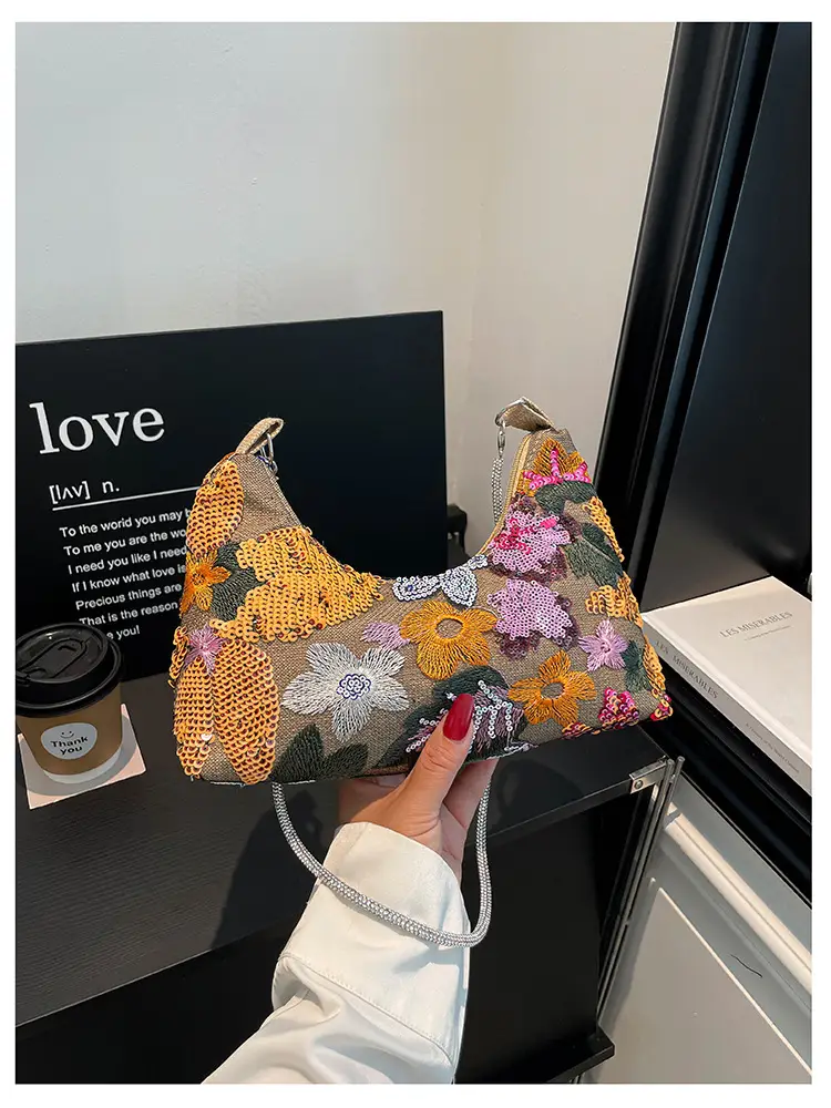 New Chinese-style embroidered versatile handbag 2026 new model niche lightweight embroidered bag sequin bag single shoulder underarm bag — feature 34