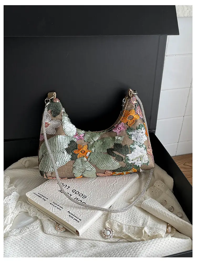 New Chinese-style embroidered versatile handbag 2026 new model niche lightweight embroidered bag sequin bag single shoulder underarm bag — feature 37
